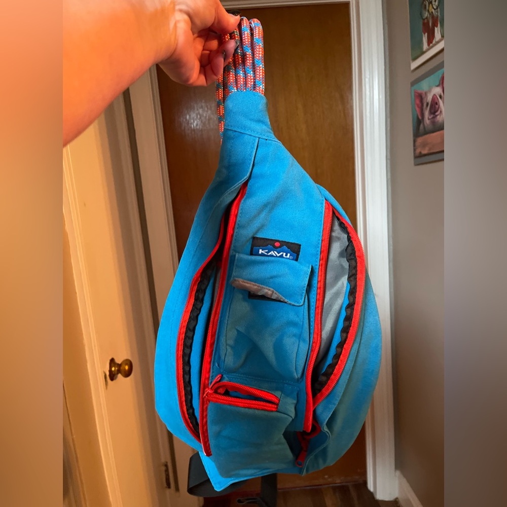 Kavu bag. See images.💗like new. Great quality